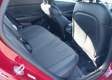 2022 Hyundai Elantra N Line z USA, uszkodzony, nr VIN KMHLR4AF8NU274880